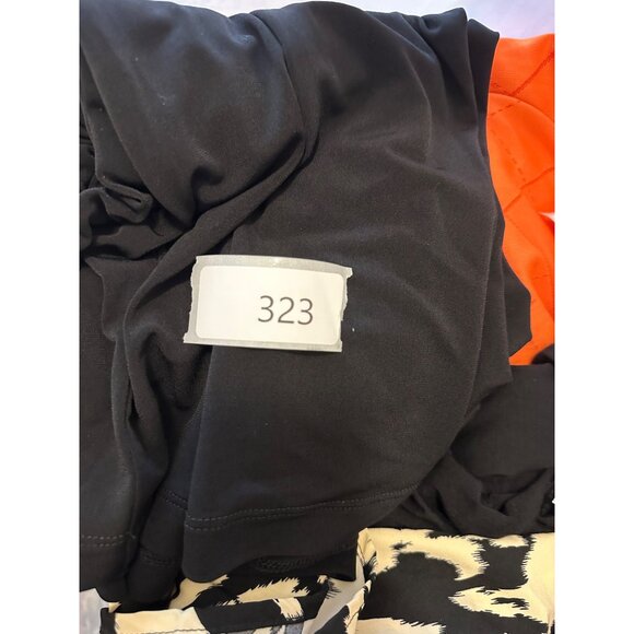 👗 2/$30Black Plunging Neckline Cocktail Dress Gold Buckle Accent & Pockets sz L - Picture 8 of 8